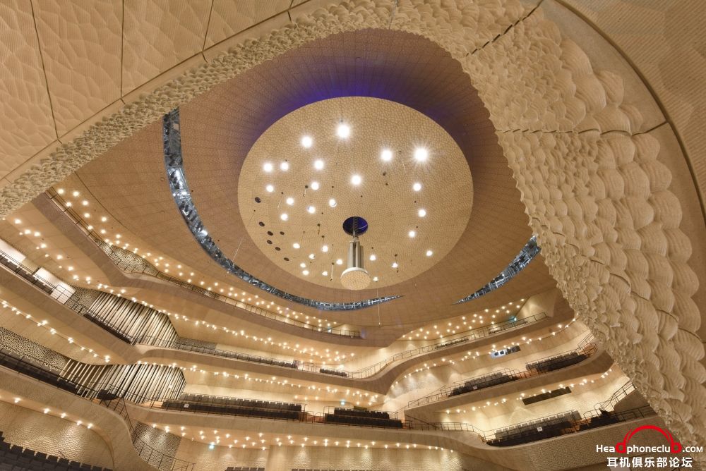 Elbphilharmonie-Groer-Saal_c_Michael_Zapf-8.jpg