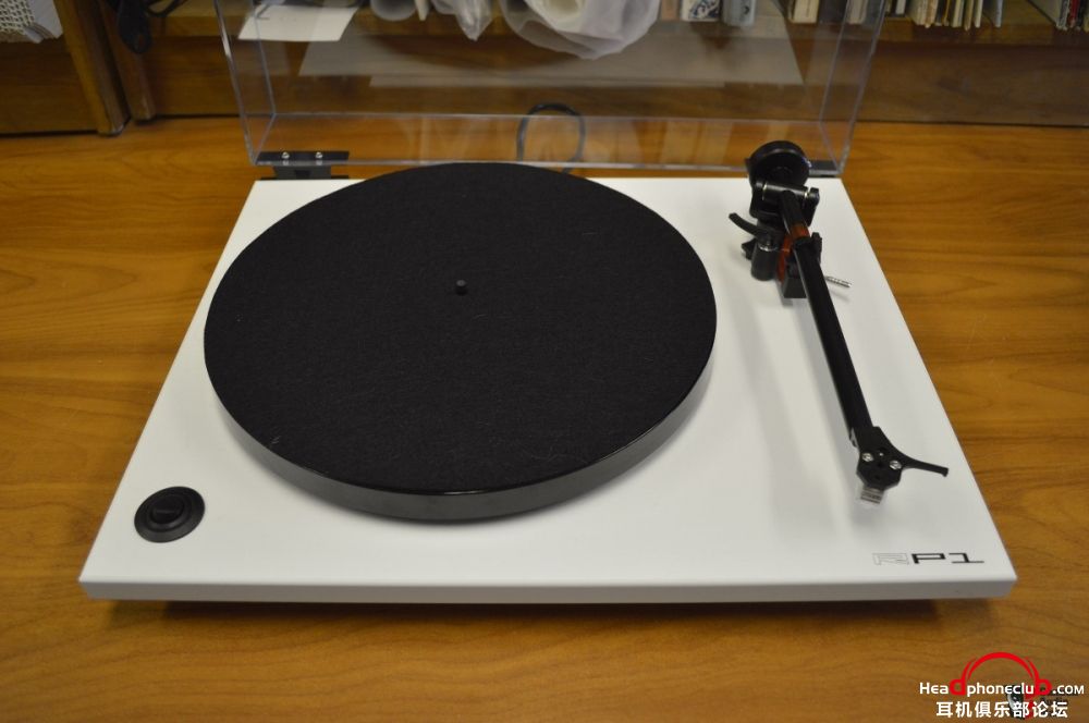 1149625-rega-rp1-turntable.jpg