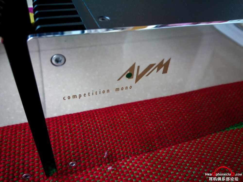 avm mnon 71-1.jpg