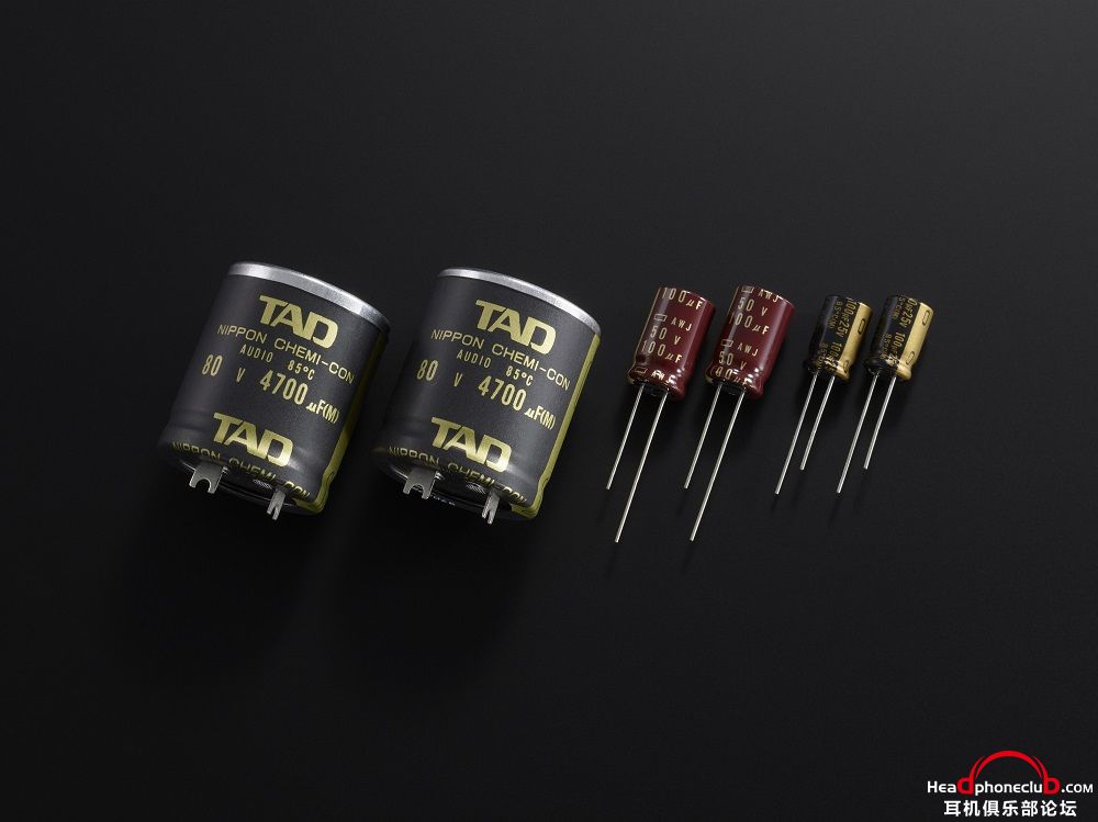 TAD M700 capacitors.jpg