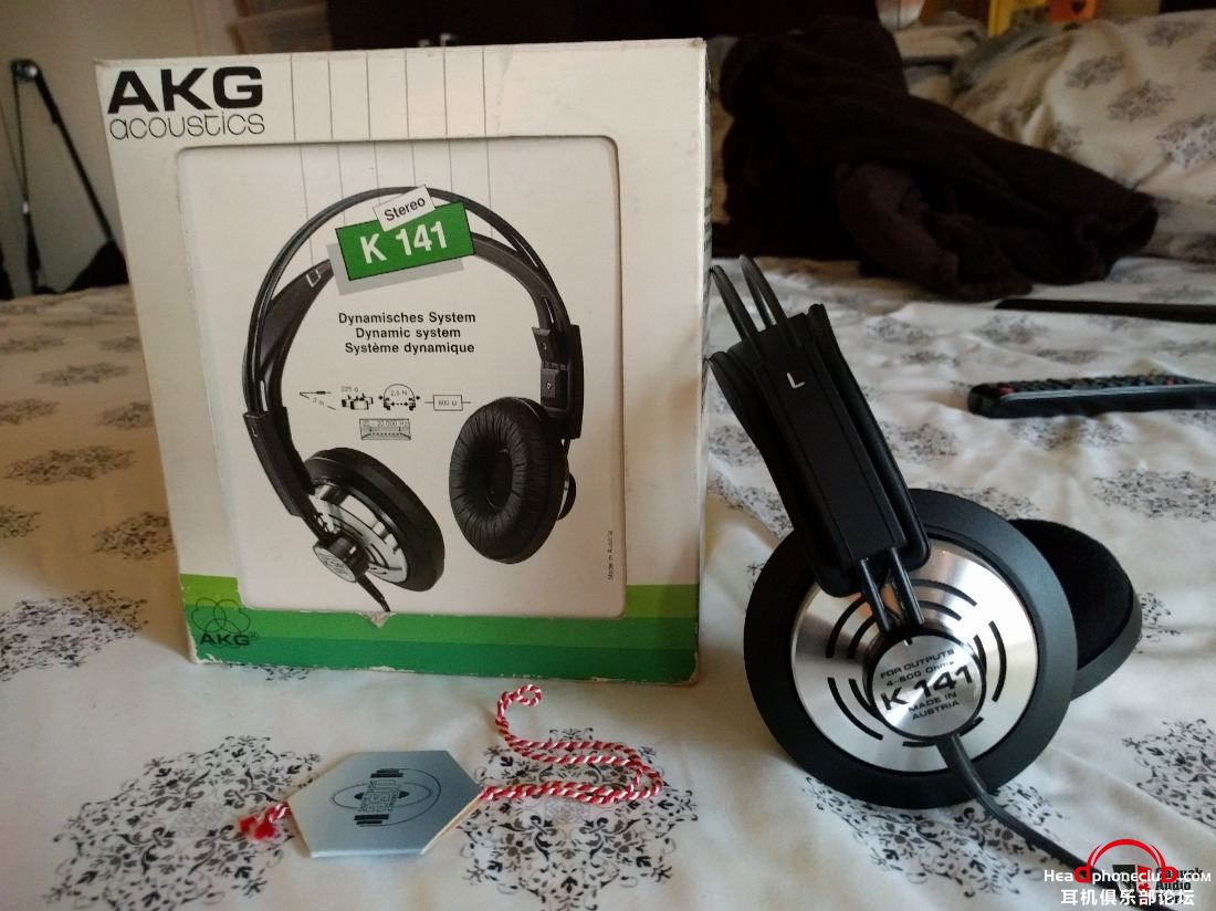 1273919-3812514d-akg-k141-600ohm-w-silver-sextett-drivers.jpg